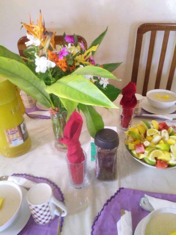 Charis Home Services Haatso Екстериор снимка