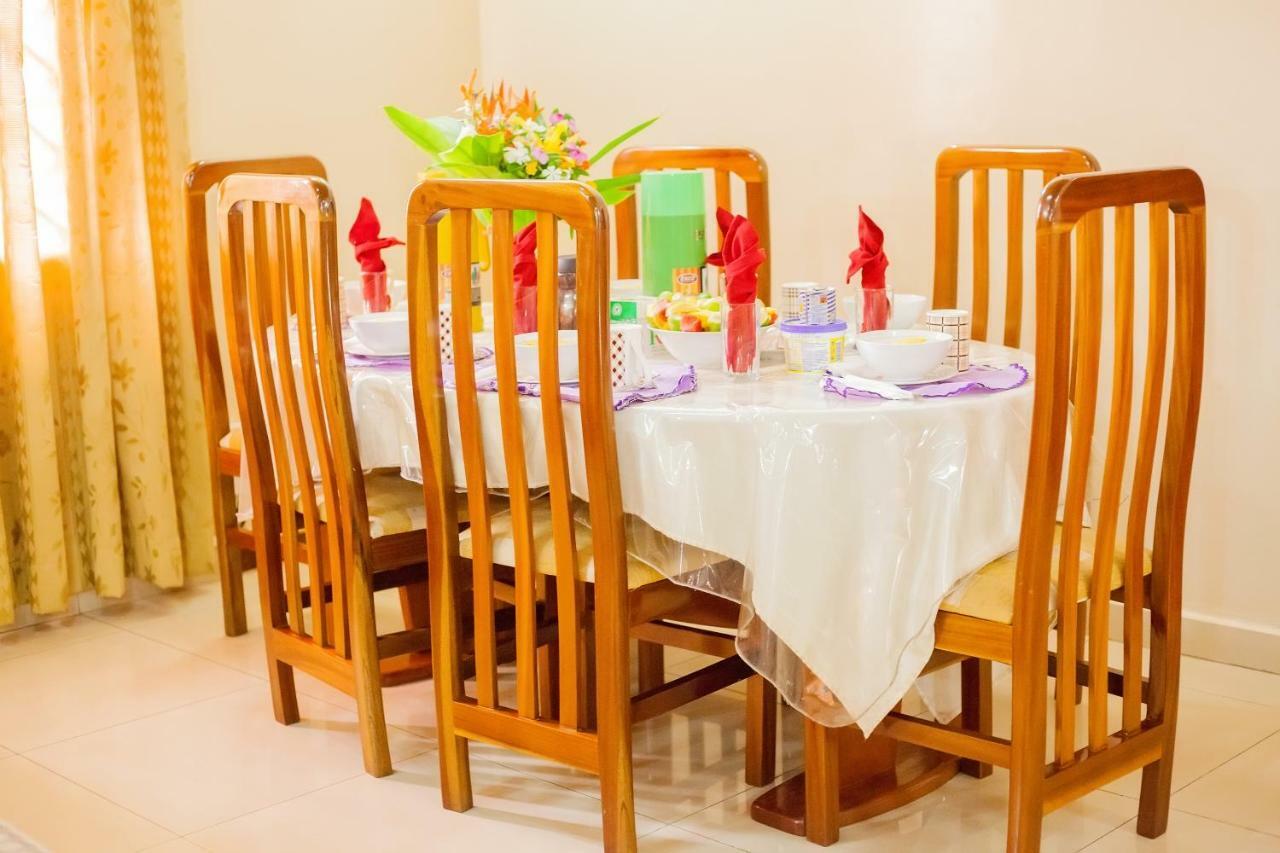 Charis Home Services Haatso Екстериор снимка